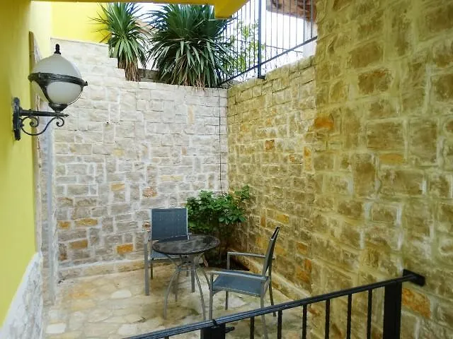 Julia Lejlighed Pula