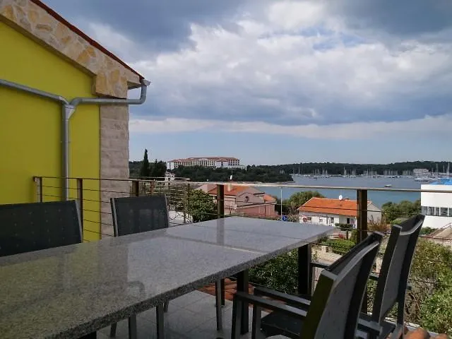 Julia Lejlighed Pula